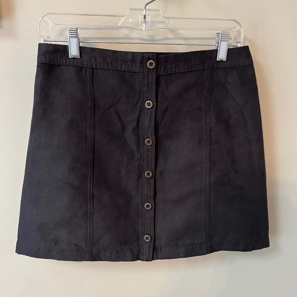 Hollister Black Button Down Faux Suede Mini Skirt/Black/Size 5